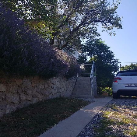 Holiday Home Rudelic Lukovo Šugarje Eksteriør bilde